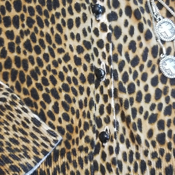 Cardigan - Picture 3 of 7